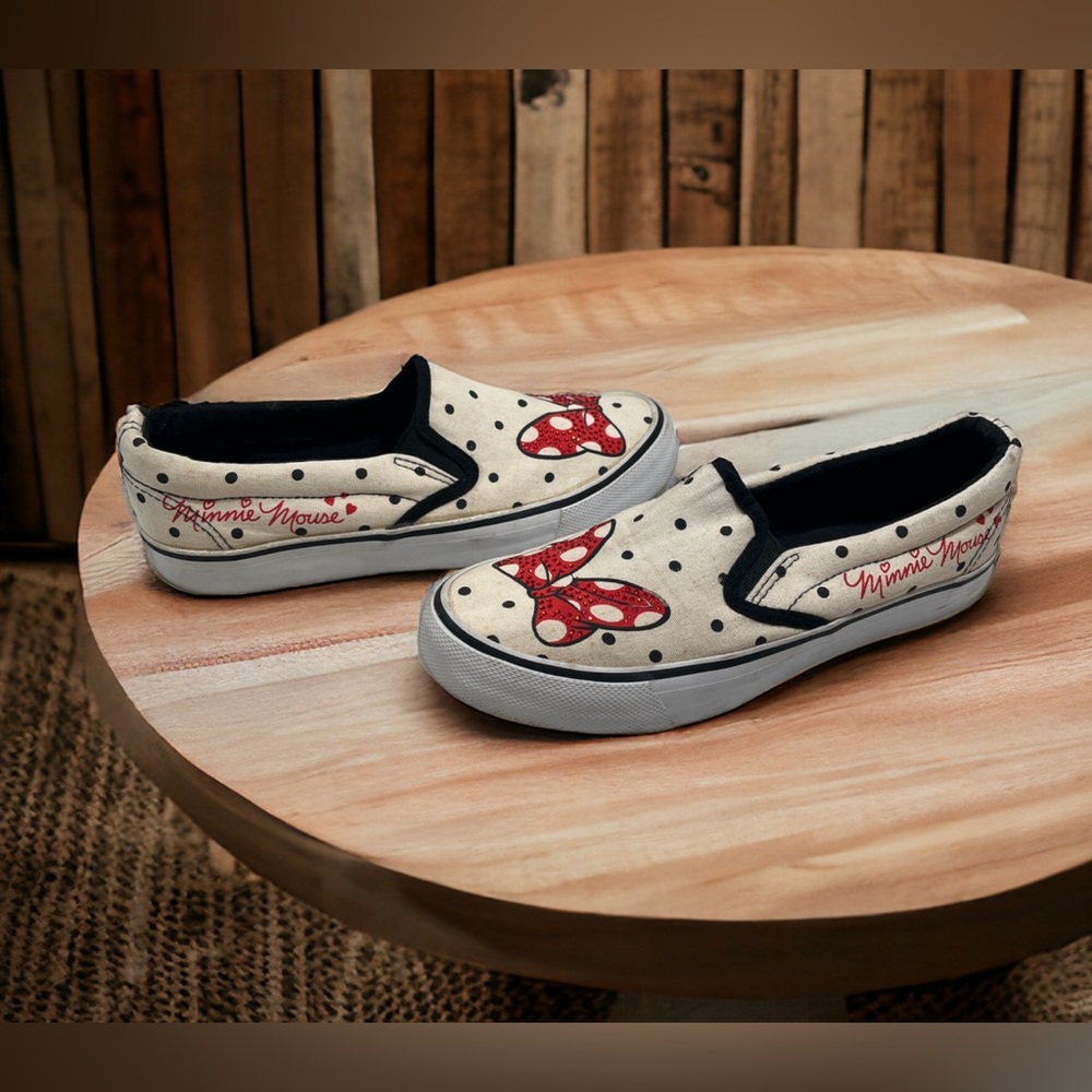 Authentic Disney Parks Minnie Mouse Bow polka Dot Canvas Slip On Sneaker Shoes